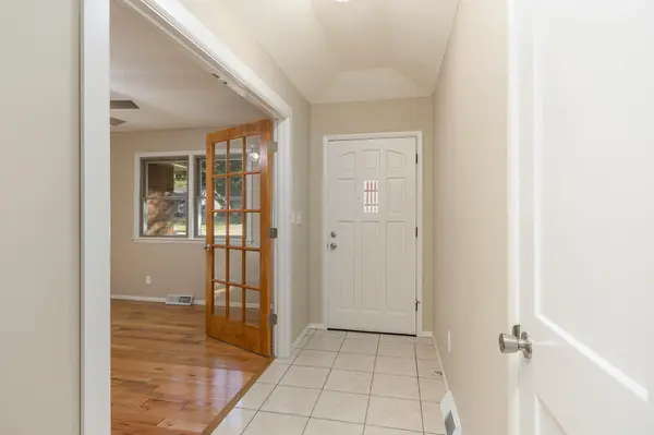 2543 S Pickwick AVE, Springfield, MO 65804