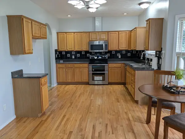 802 E Current DR, Ozark, MO 65721