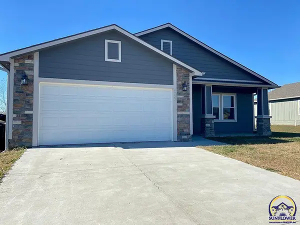 2227 SE Shiloh Ridge LN, Tecumseh, KS 66542