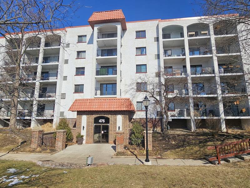 475 PLUM CREEK DR #505, Wheeling, IL 60090