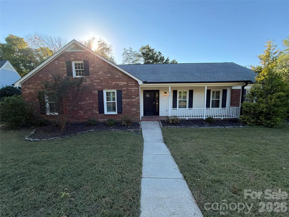 4704 Benridge LN, Charlotte, NC 28226