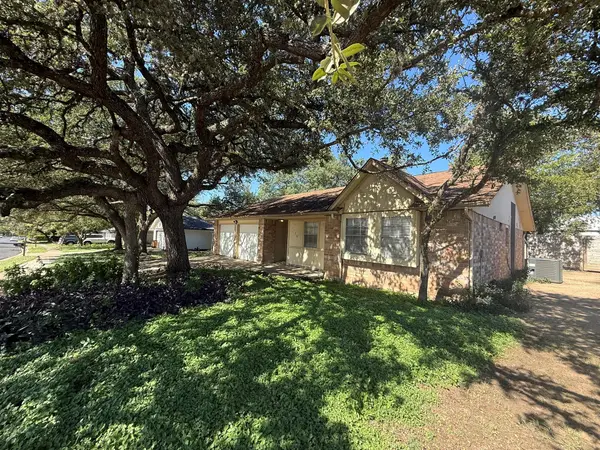 1108 ECHO LN, Austin, TX 78745