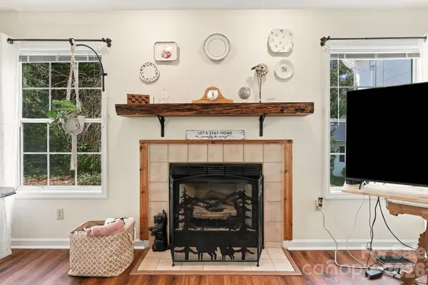 6 Pebble Beach CT, Etowah, NC 28729