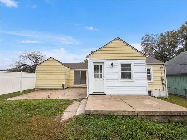 10308 E 39th ST, Kansas City, MO 64133