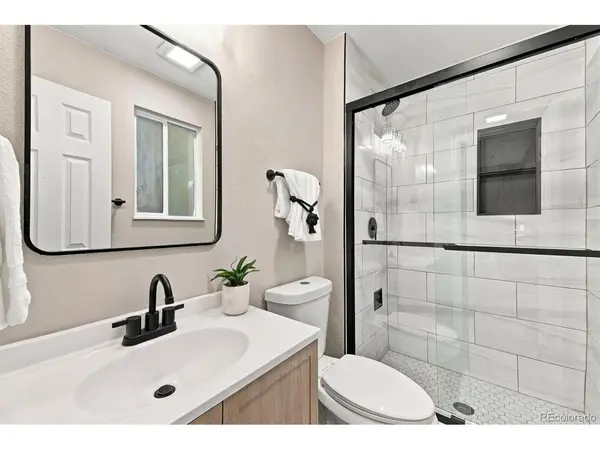 575 S Parfet, Lakewood, CO 80226