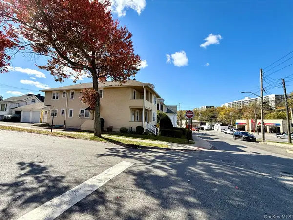 179 Chatterton AVE, White Plains, NY 10606