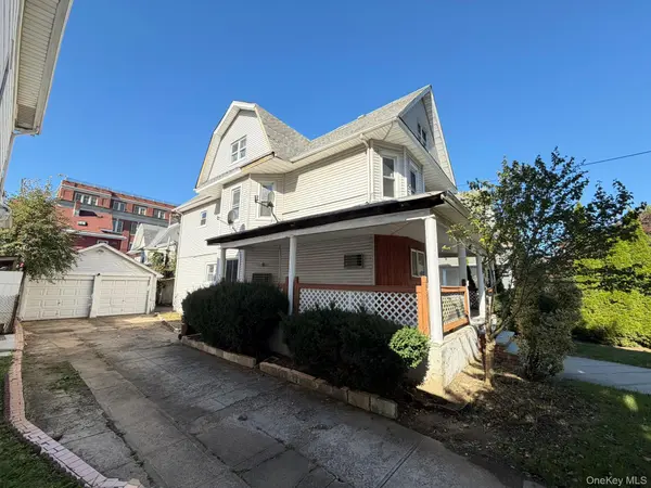 8658 110th ST, Richmond Hill, NY 11418