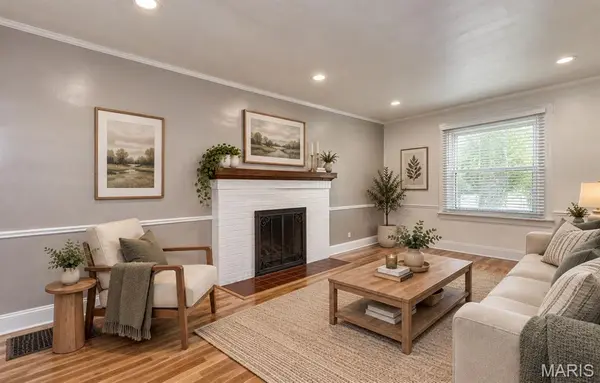 6909 Dartmouth AVE, St Louis, MO 63130