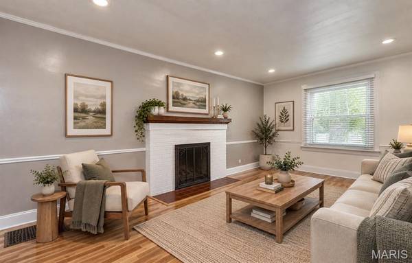 6909 Dartmouth AVE, St Louis, MO 63130