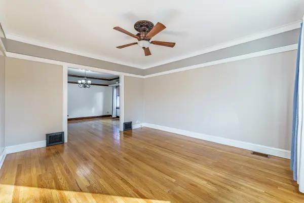 2523 N Oak Park AVE, Chicago, IL 60707