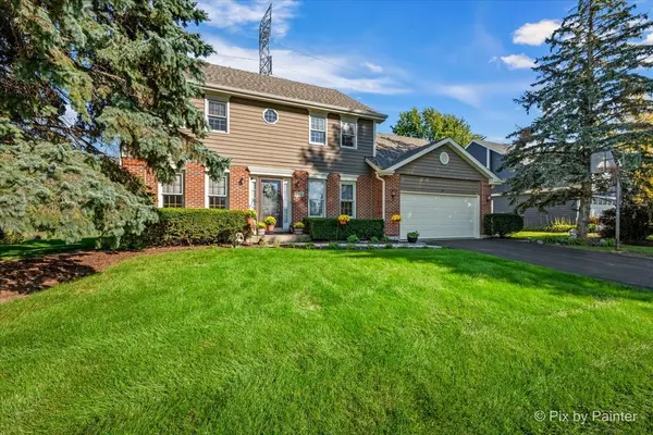 765 Crest DR, Cary, IL 60013