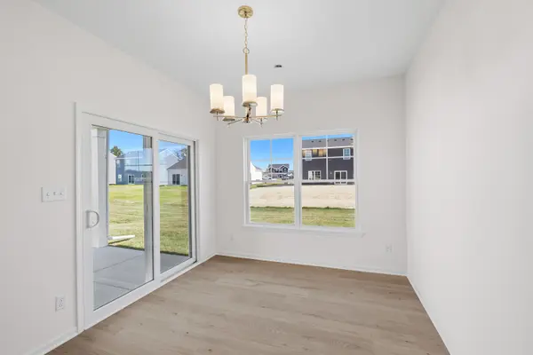 10421 Iowa ST, Crown Point, IN 46307
