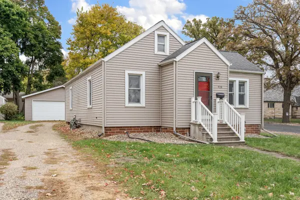 928 Bridge AVE, Albert Lea, MN 56007
