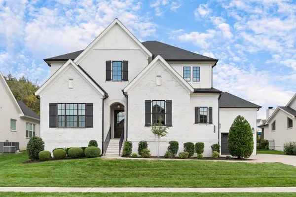 2236 Brakeman Ln, Thompsons Station, TN 37179