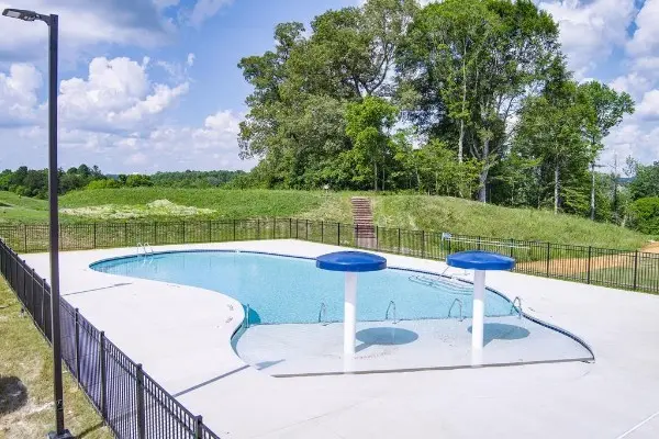 5433 Rock Cairn Rd, Cookeville, TN 38506