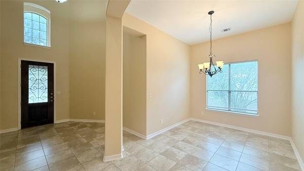 323 Drury LN, Austin, TX 78737