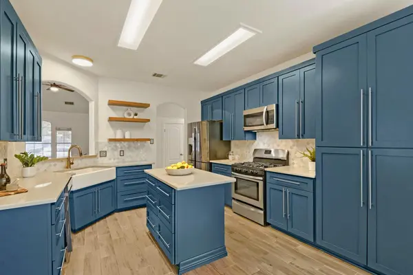 7125 Quimper LN, Austin, TX 78749