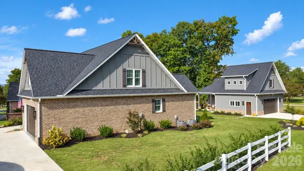 18 Wittenburg Springs DR, Taylorsville, NC 28681