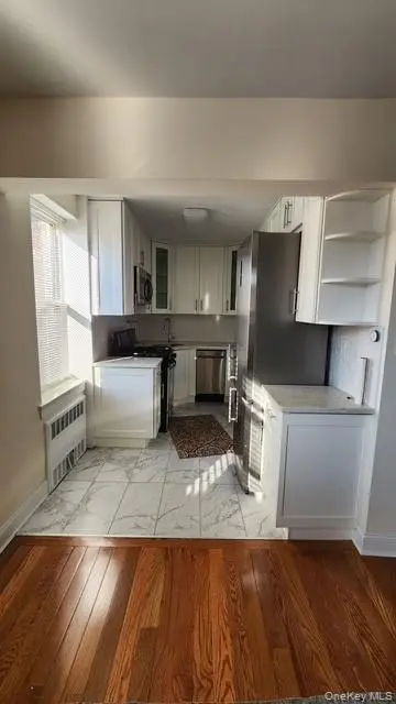 105-37 64 AVE #6E, Forest Hills, NY 11375
