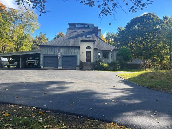 22 Weyant RD, Fort Montgomery, NY 10922