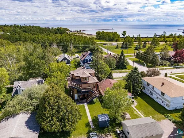 227 South Ave,  Two Harbors,  MN 55616