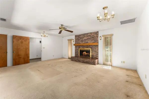 5804 NW 158TH ST, Alachua, FL 32615