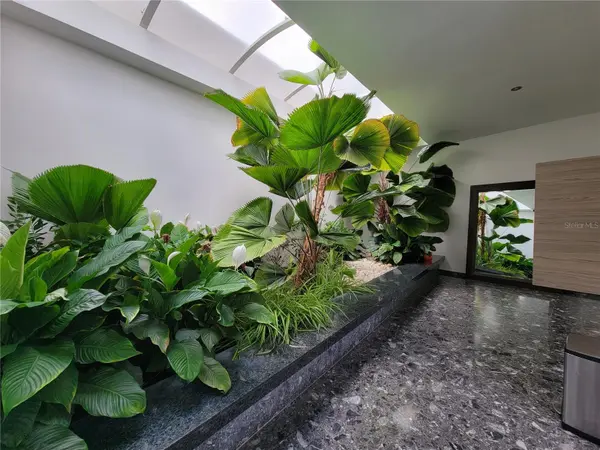 59 KING´S COURT ST #1002, San Juan, PR 00907