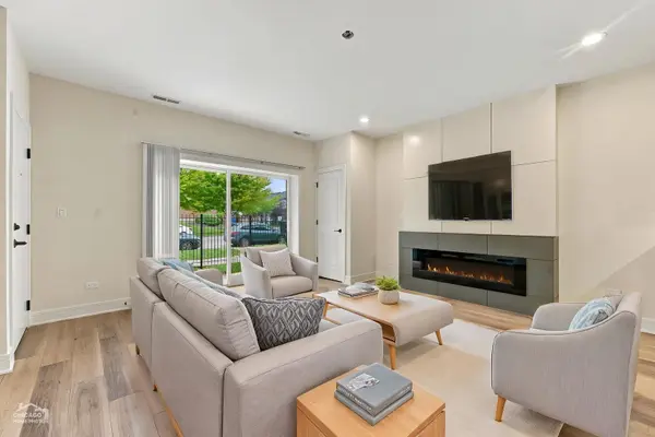 4607 S Prairie AVE #1, Chicago, IL 60653
