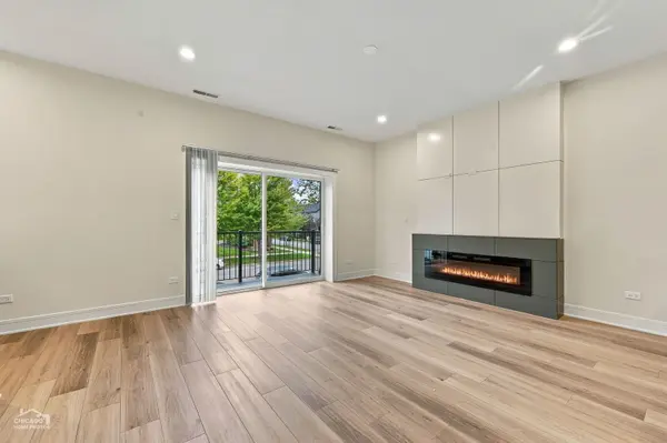 4607 S Prairie AVE #1, Chicago, IL 60653