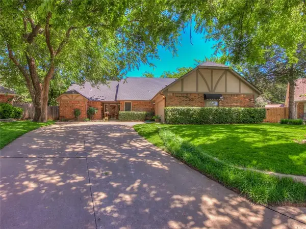 500 Concord LN, Edmond, OK 73003