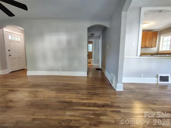 23 Woodley AVE, Asheville, NC 28804