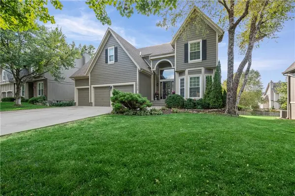 12738 King ST, Overland Park, KS 66213