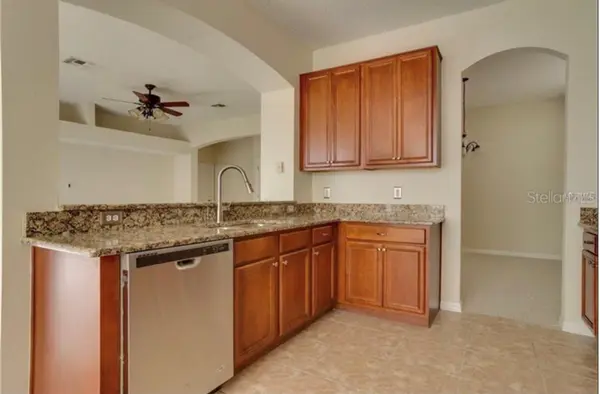 10080 SAVANNAH BLUFF LN, Orlando, FL 32829