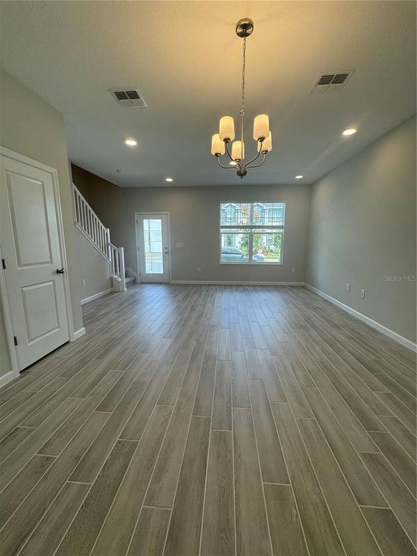12202 PLUMPTON DR, Winter Garden, FL 34787