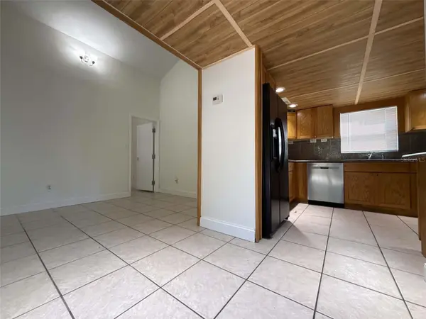 8606 N SEMMES ST #B, Tampa, FL 33604