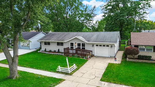 741 Surrey DR, Streamwood, IL 60107