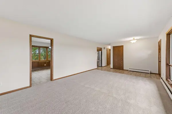8775 Airport RD, Waconia, MN 55387
