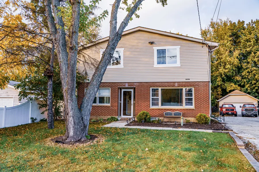 26316 W Rollins RD, Ingleside, IL 60041