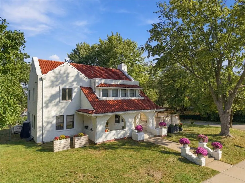 2202 Everett AVE, Kansas City, KS 66102