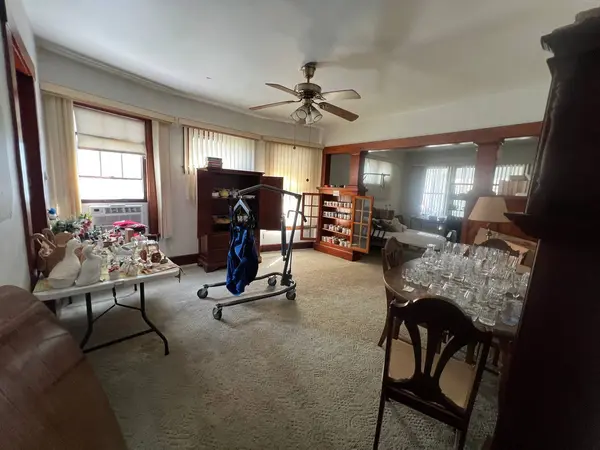 1239 S Float AVE, Freeport, IL 61032
