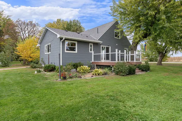 53499 255th ST, Austin, MN 55912