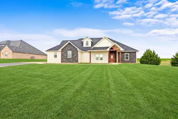 4351 Whitetail DR, Guthrie, OK 73044