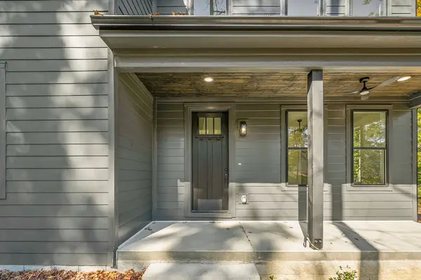 10005 Forest Lane, Bon Aqua, TN 37025
