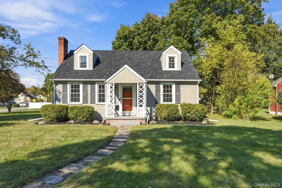 23 Mansion DR, Hyde Park, NY 12538