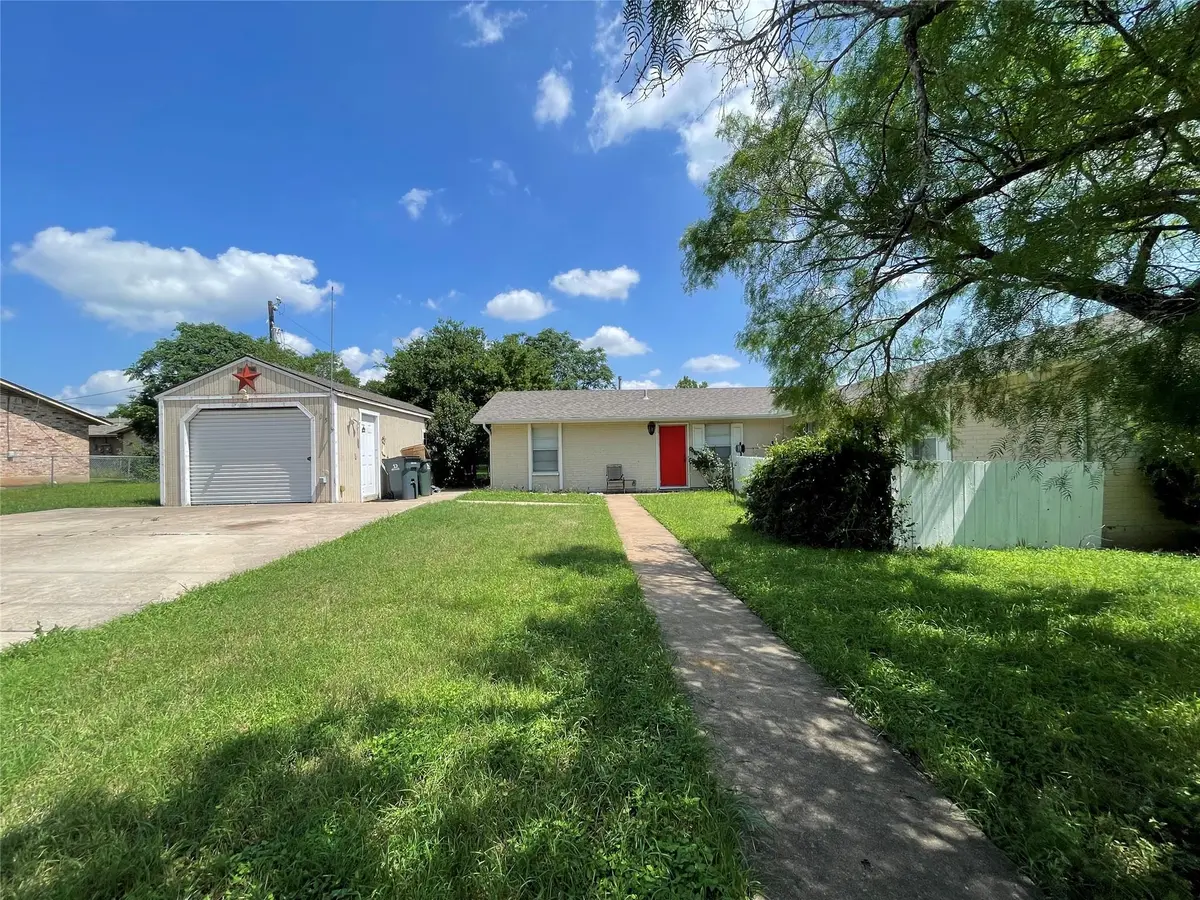 2405 Parker CIR #B, Georgetown, TX 78628