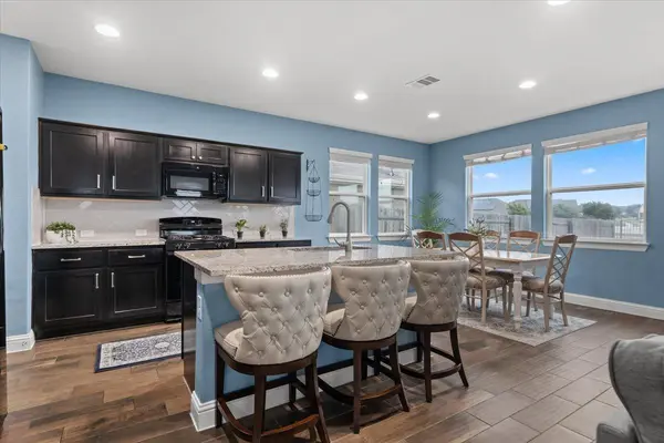 5873 Urbano BND #19, Round Rock, TX 78665