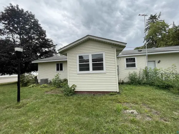 6990 Dawn Avenue, Inver Grove Heights, MN 55076