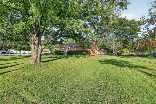 12605 N 2nd ST, Roscoe, IL 61073