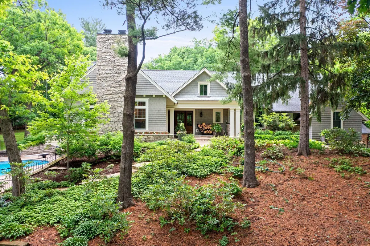 6601 Blackfoot PASS, Edina, MN 55439