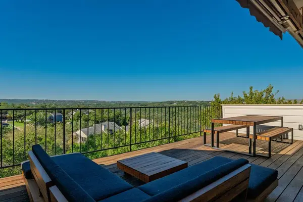 1314 Falcon Ledge DR #213, Austin, TX 78746